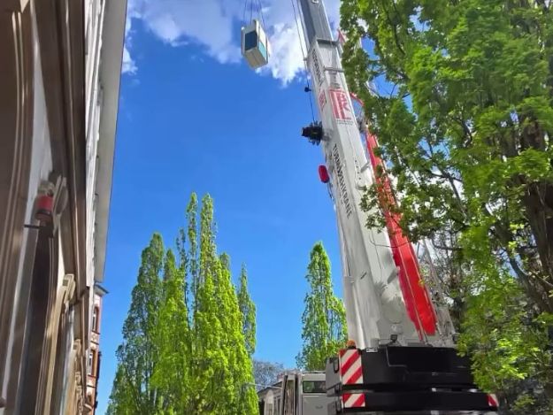 Bild zu Klimatechnik, Austausch einer Außeneinheit in Frankfurt am Main