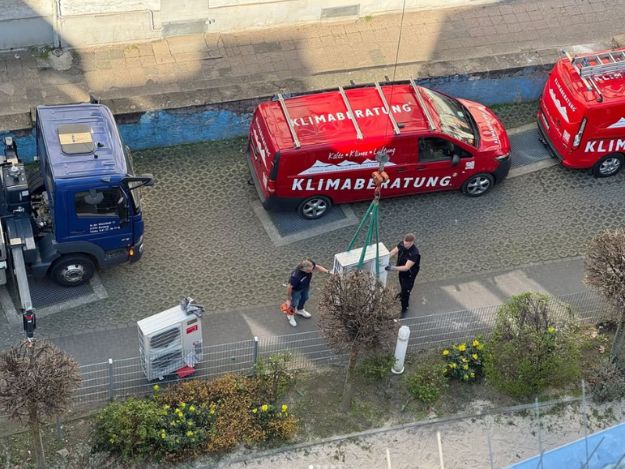 Bild zu Klimatechnik, Mini-VRF-Anlage für eine Arztpraxis in Frankfurt
