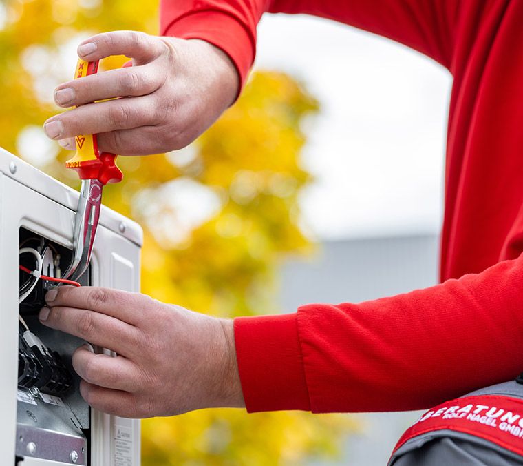 Bild zu Wartung, Notdienst & Reparatur von Lüftungstechnik für Frankfurt & Offfenbach