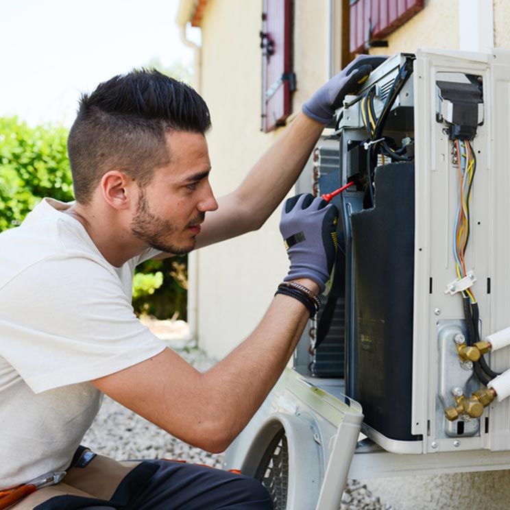 Wie läuft eine Klimaanlagen Wartung in Frankfurt und Offenbach ab?